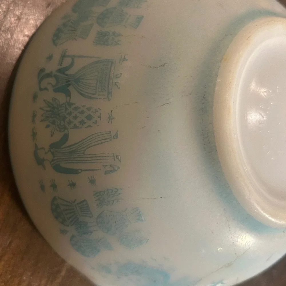 Vintage Pyrex Butterprint Amish Mixing Bowls 2pc Matching Set Cinderella 441 443